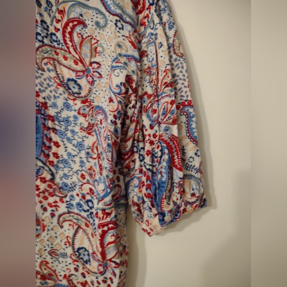 SALE Nine West SZ L Beautiful Colorful Top Wonderful Condition - Picture 6 of 6